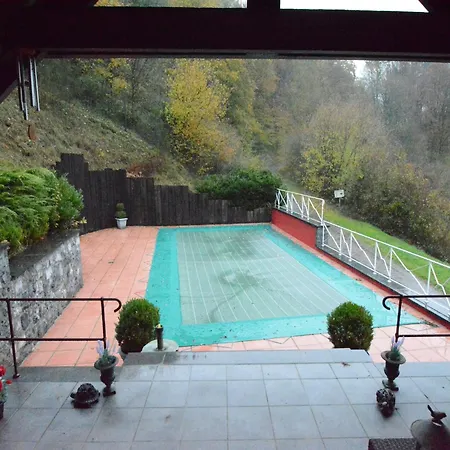 Modern In With Private Swimming Pool Holiday home *