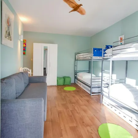 Luxury Pool In 펜션 Sosoye