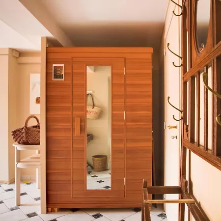Modern In With Private Swimming Pool Sosoye